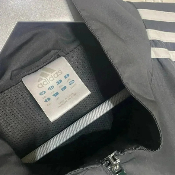 Adidas New York METS 2XL black‎ jacket with 3 white stripes down arms - Picture 7 of 7